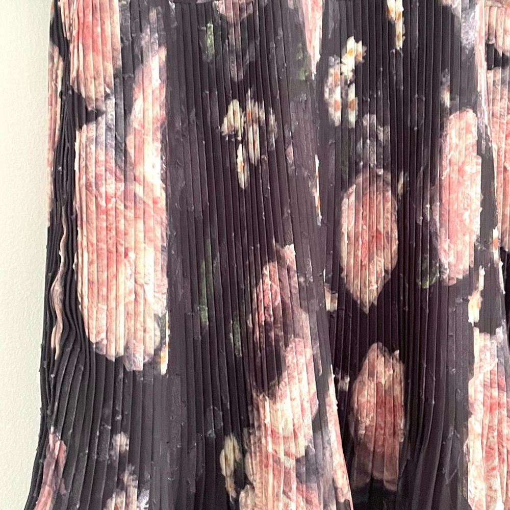 nora noh Floral Black Dress midi pleated long sleeve - Picture 10 of 11